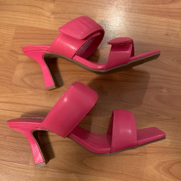 New Design Lab sandals with heel - Picture 2 of 2